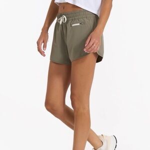 Vuori Clementine 4” shorts 2.0